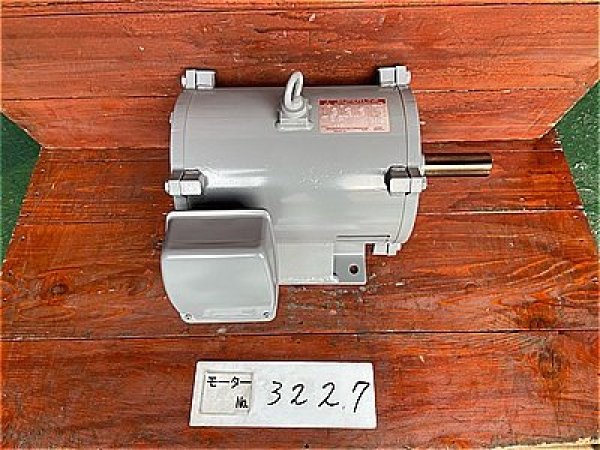 画像1: 【商品番号：C3227】 　三菱 11ｋW-4P  (1)